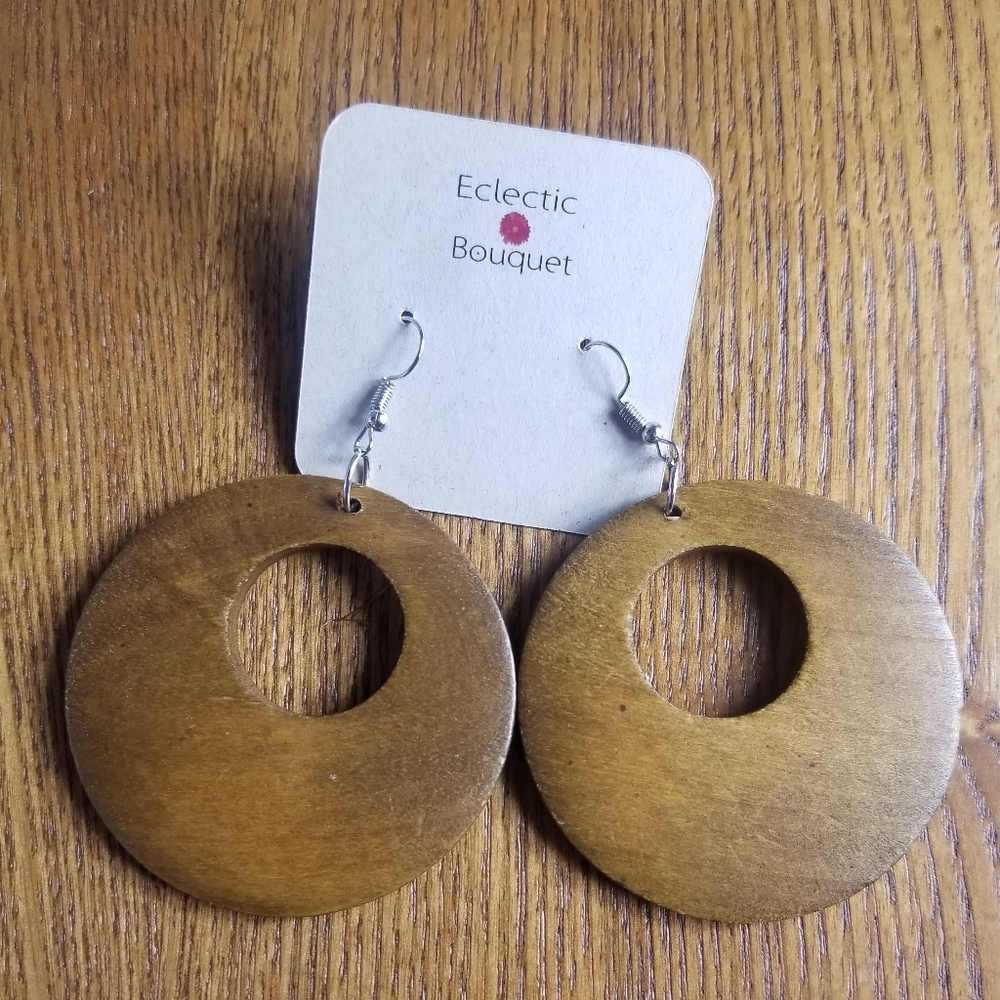 MEDIUM BROWN DONUT EARRING
